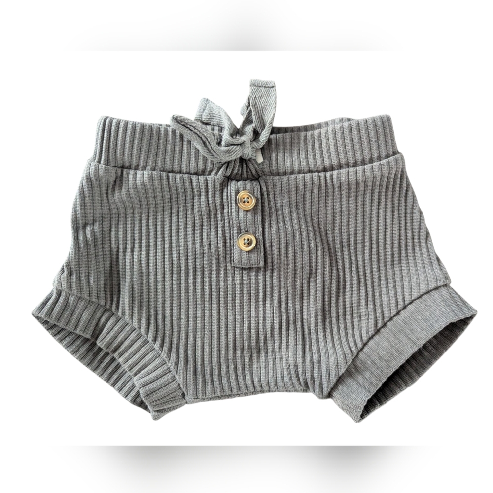 ❤️2/$20❤️ Jamie Kay Grey Ribbed Shorts 2Y